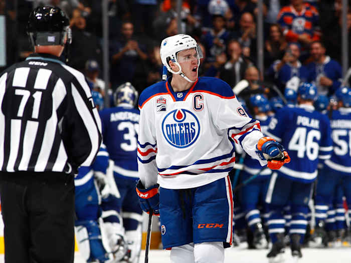 connor-mcdavid-oilers-leafs.jpg